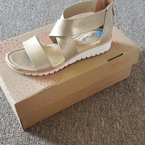 Eurosoft sandals. Never worn! Very comfy.